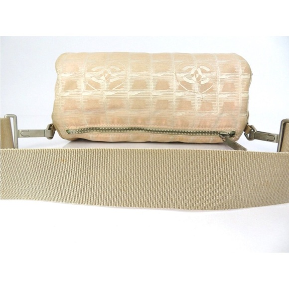 CHANEL Cream Shoulder Bag - Picture 15 of 16